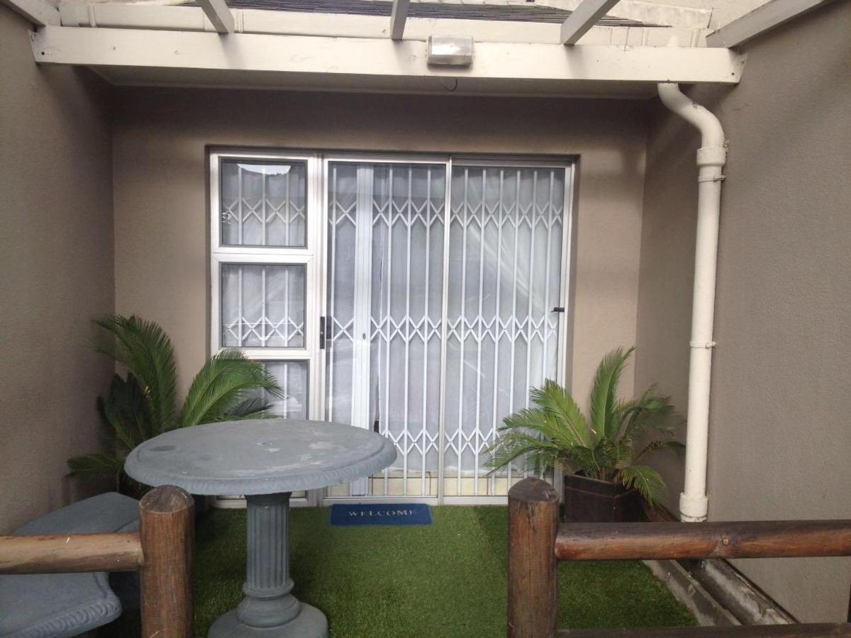 Smithland Guest Apartments Cape Town Bellville Ngoại thất bức ảnh