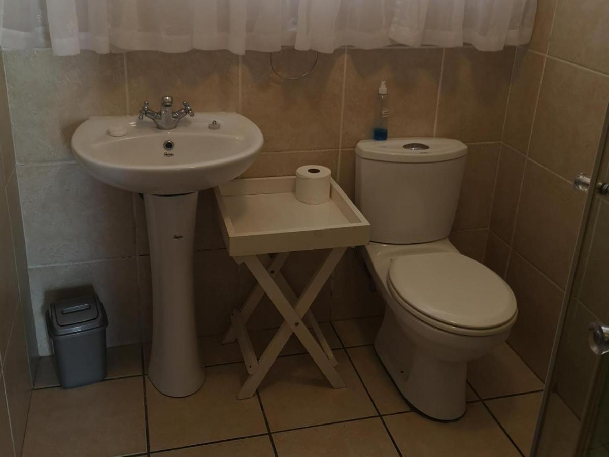 Smithland Guest Apartments Cape Town Bellville Ngoại thất bức ảnh