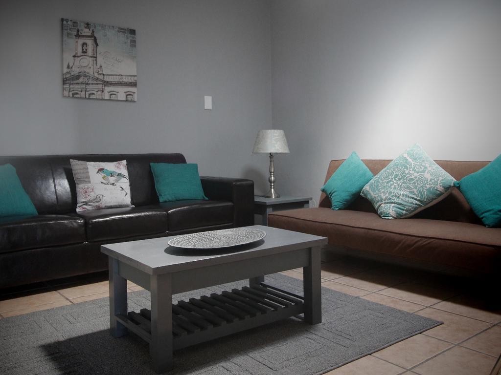 Smithland Guest Apartments Cape Town Bellville Ngoại thất bức ảnh