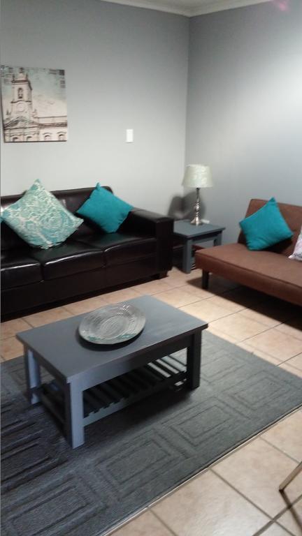 Smithland Guest Apartments Cape Town Bellville Ngoại thất bức ảnh