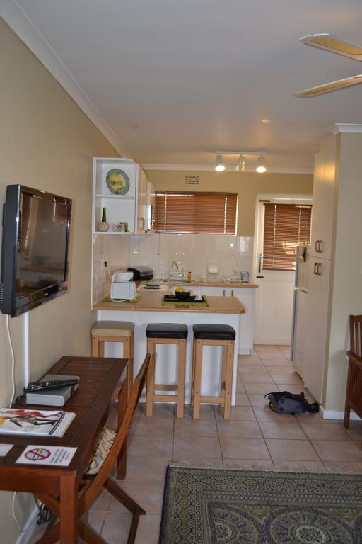 Smithland Guest Apartments Cape Town Bellville Ngoại thất bức ảnh