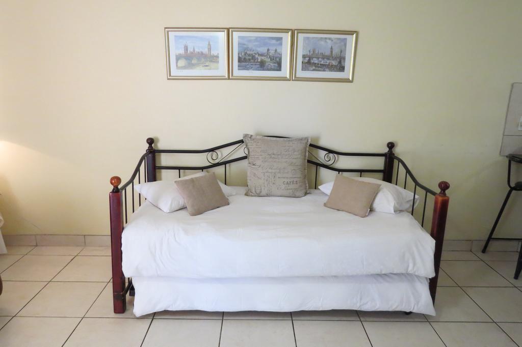 Smithland Guest Apartments Cape Town Bellville Ngoại thất bức ảnh
