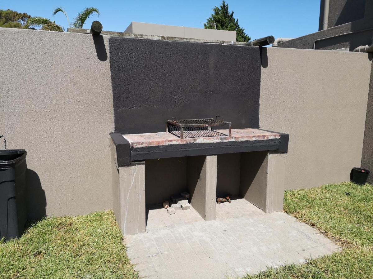 Smithland Guest Apartments Cape Town Bellville Ngoại thất bức ảnh